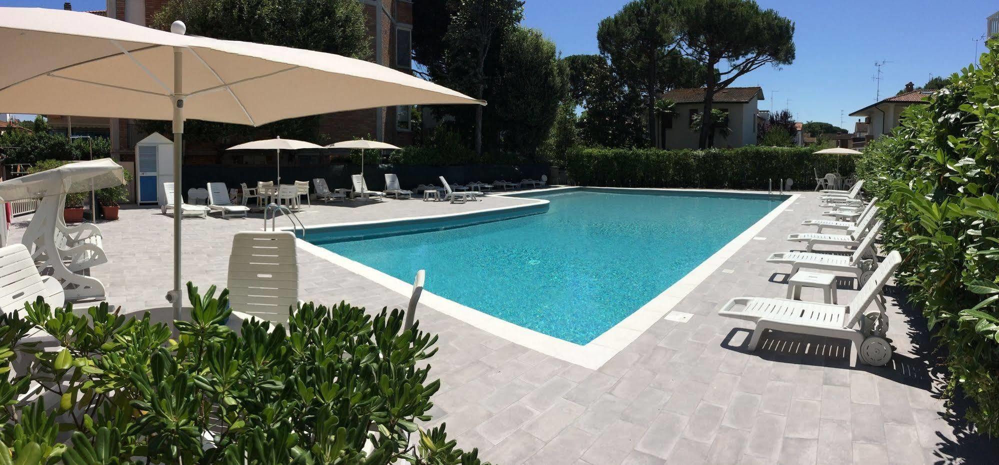 Hotel Dafne Punta Marina